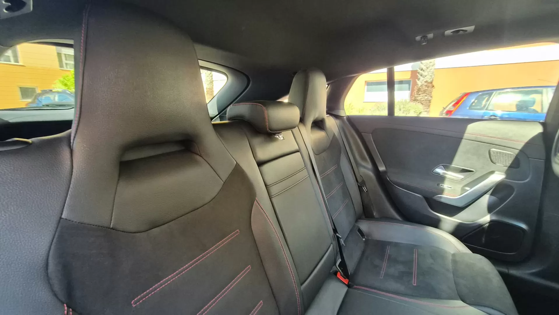 Mercedes-Benz CLA 250 e Shooting Brake AMG Line - foto 8