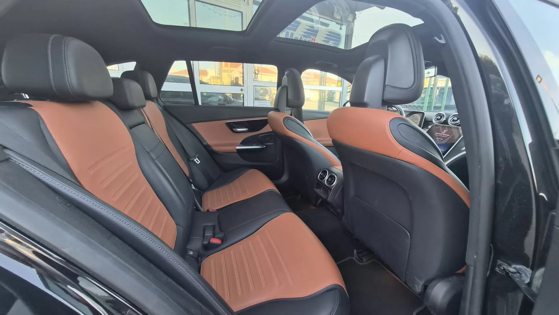 Mercedes-Benz C 300e AMG Line - foto 5