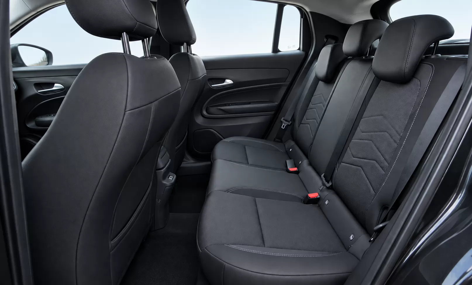 Jeep Avenger 54 kWh Altitude - foto 6