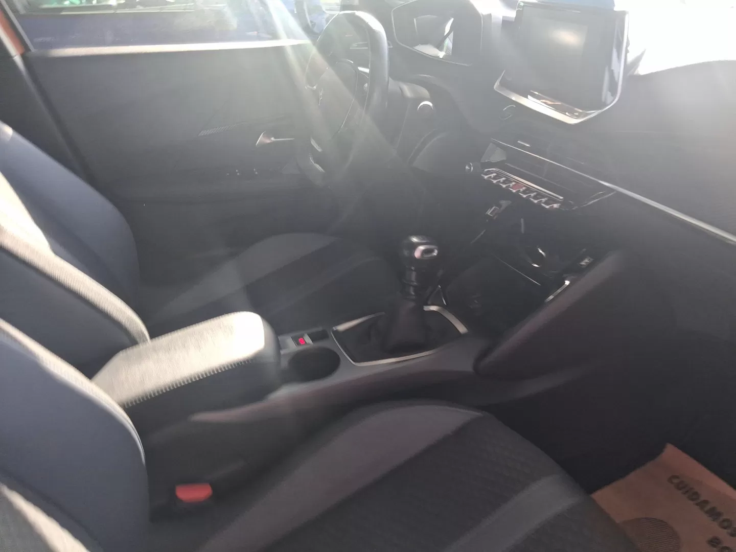 Peugeot 2008 PureTech 100 Allure - foto 8