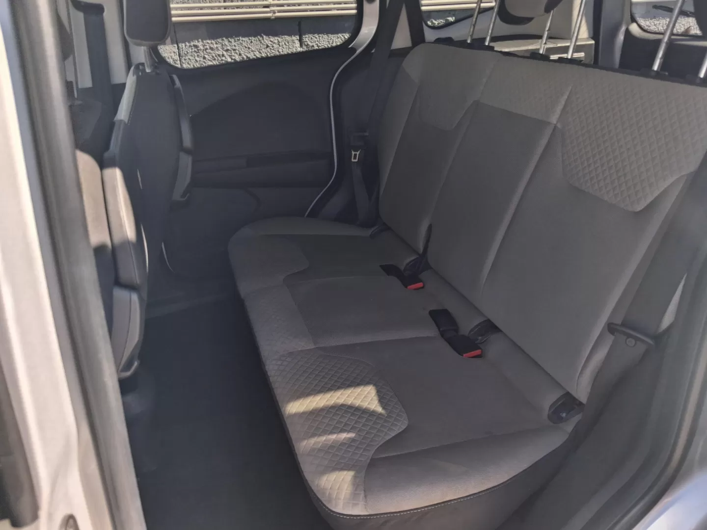 Ford Tourneo Courier 1.0 EcoBoost Titanium - foto 7