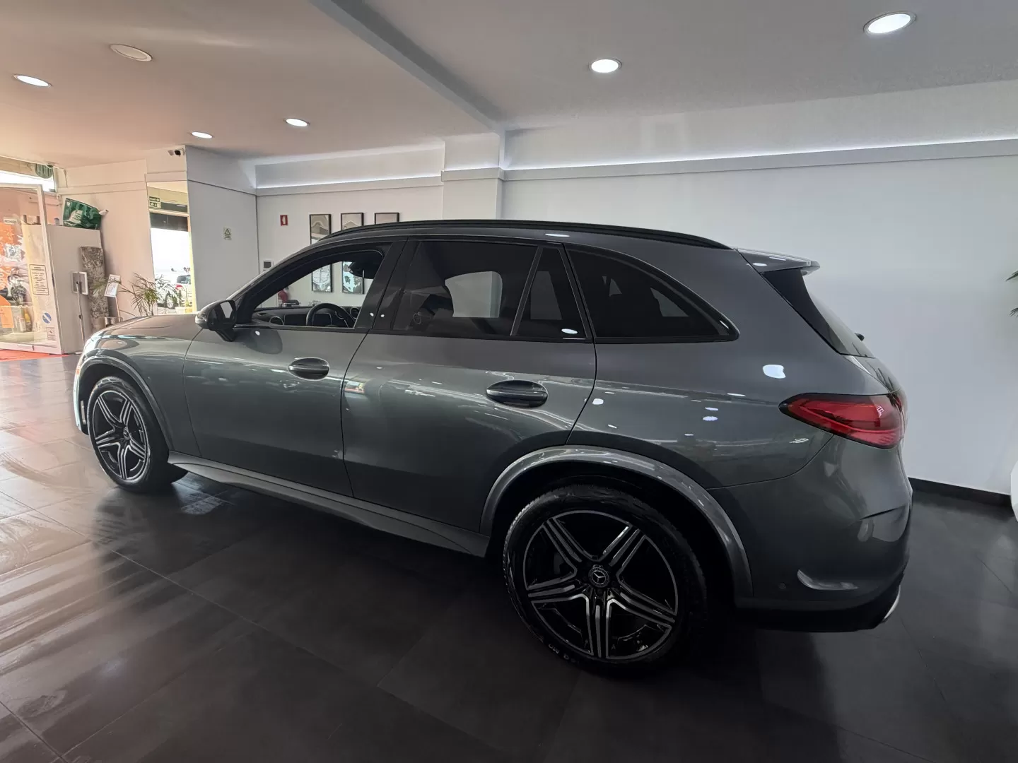 Mercedes-Benz GLC 220 d 4Matic - foto 4