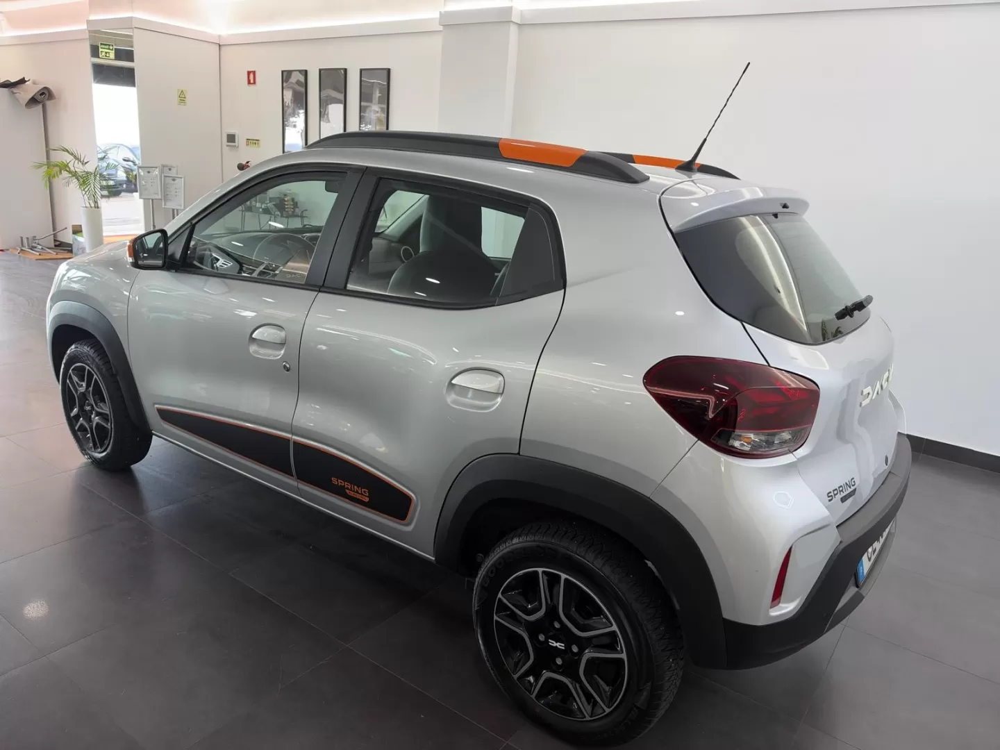 Dacia Spring Confort Plus - foto 3