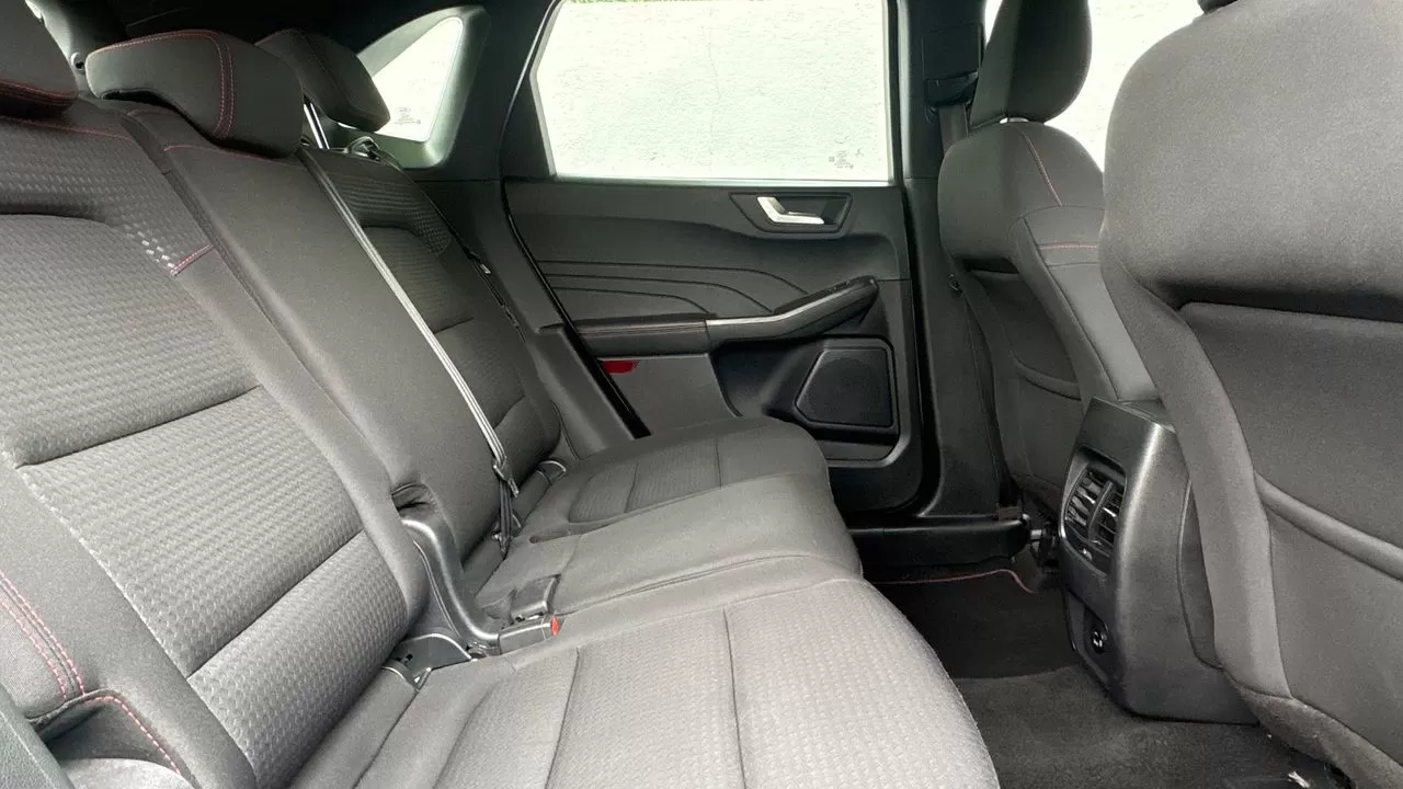 Ford Kuga 1.5 EcoBoost ST-Line - foto 8