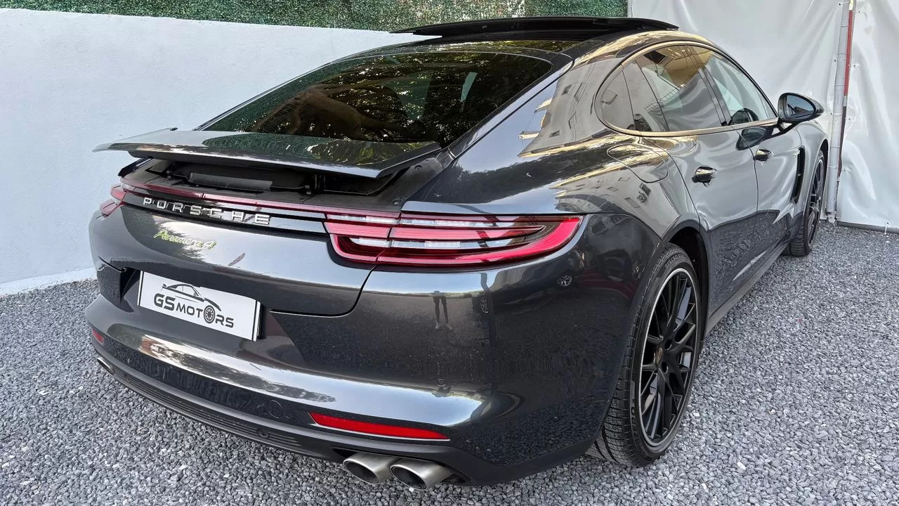 Porsche Panamera 4 E-Hybrid 10 Years Edition - foto 5