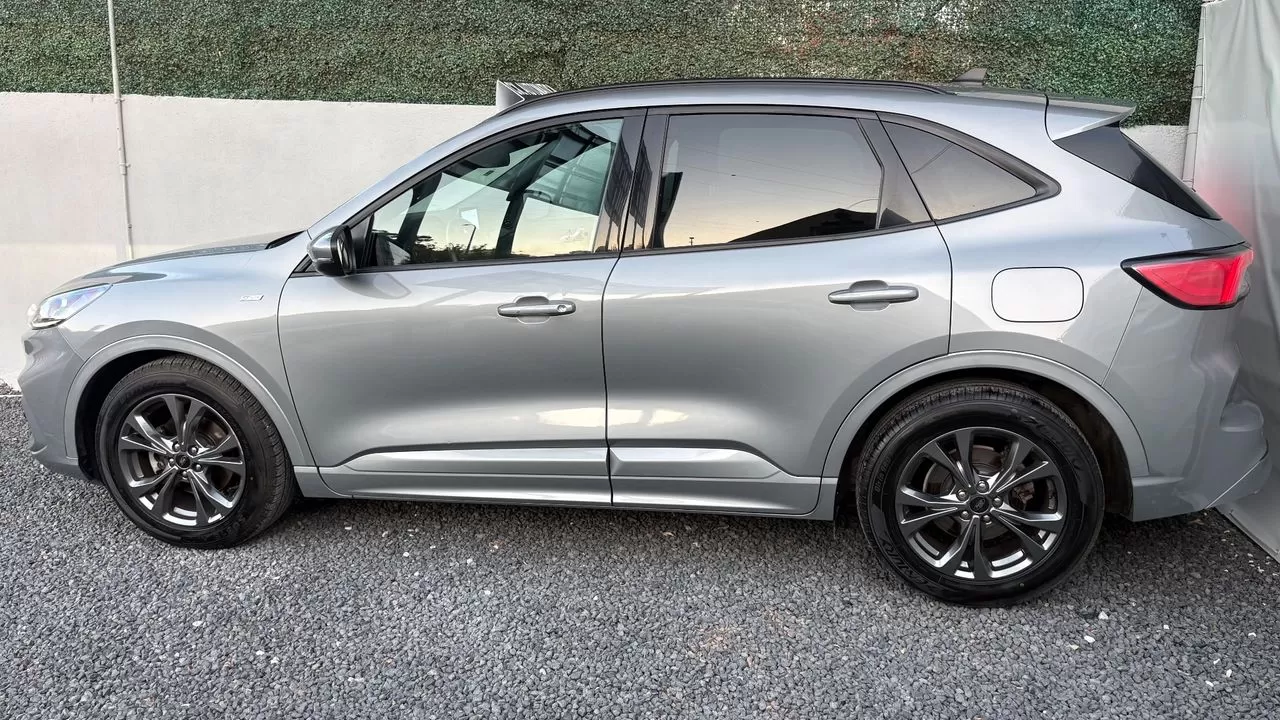 Ford Kuga - foto 3