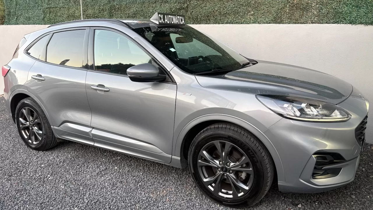 Ford Kuga - foto 8