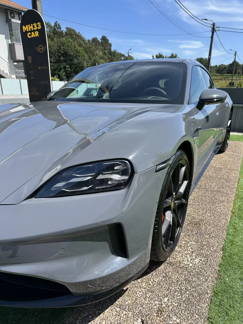 Porsche Taycan Sport Turismo GTS - foto 7