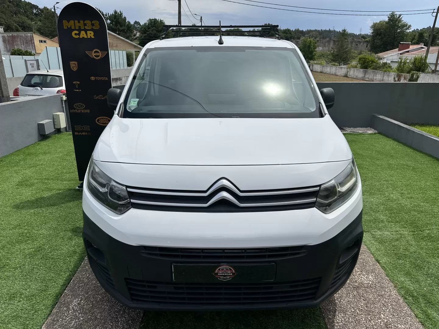 Citroën  Berlingo 1.5 Hdi 3 Lugares - foto 2