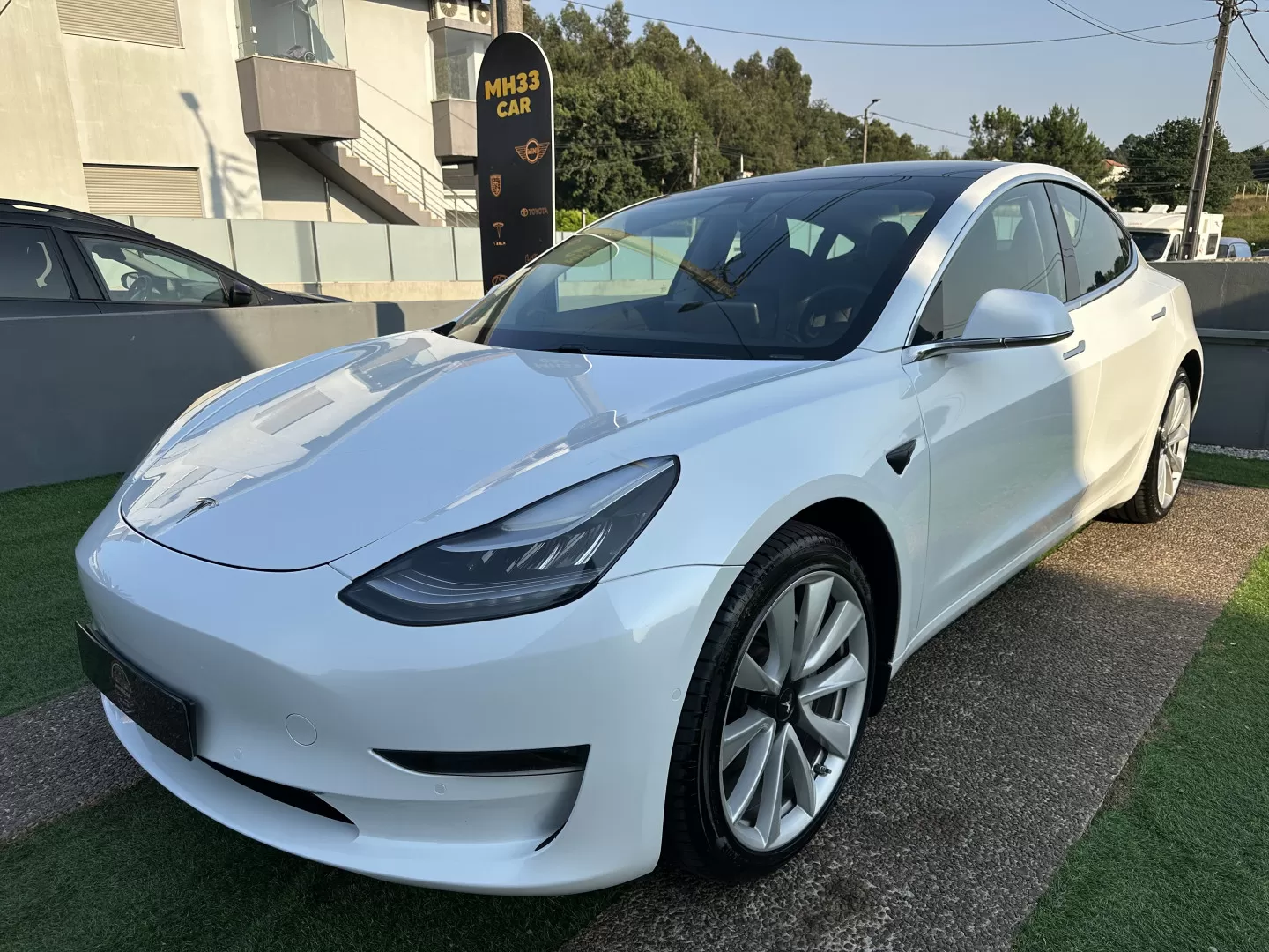 Tesla Model 3 Long-Range Dual Motor AWD - foto 3
