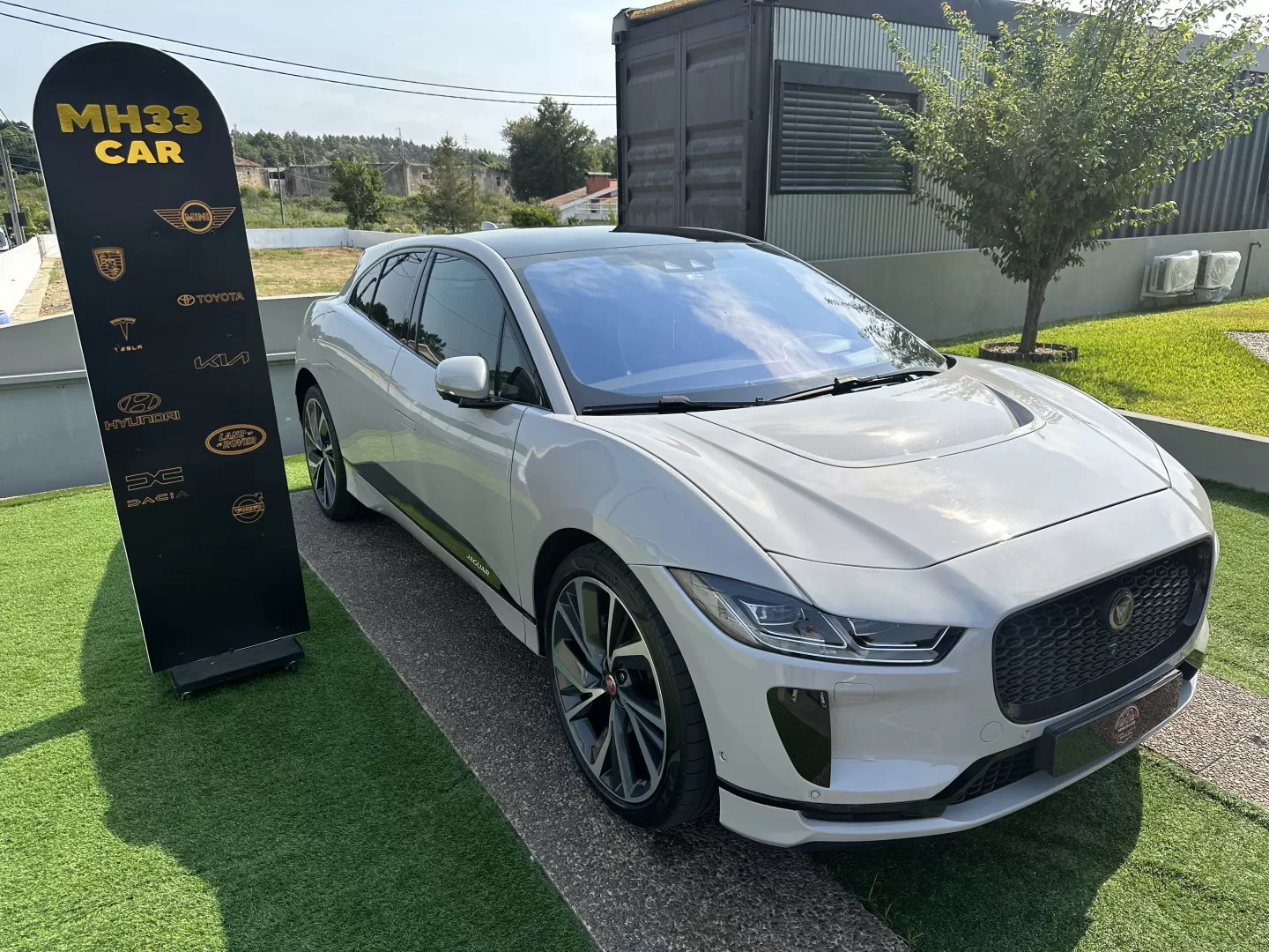 Jaguar I-Pace EV400 AWD R-DYNAMIC HSE - foto 4