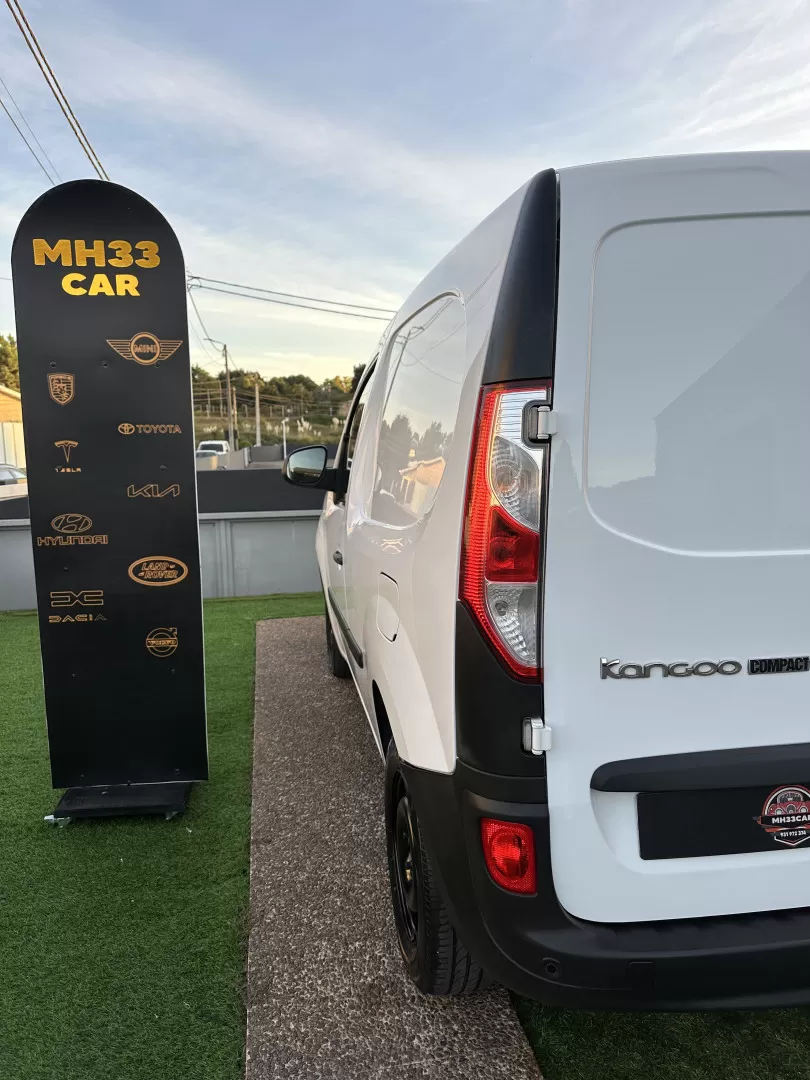 Renault  Kangoo Compact 1.5 DCI IVA Dedutivel - foto 8