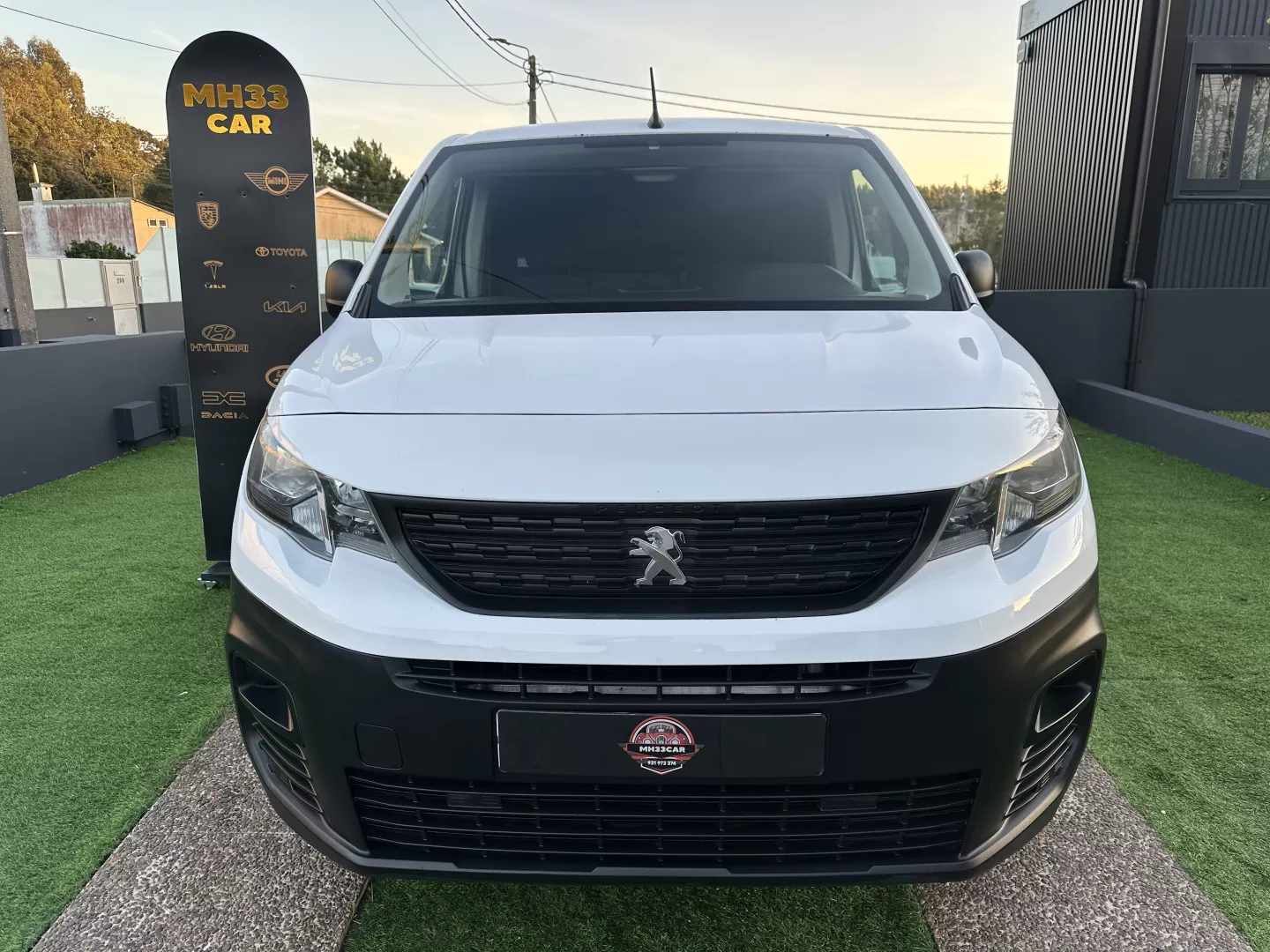 Peugeot  Partner 1.6 Hdi 3 Lugares IVA Dedutivel - foto 2