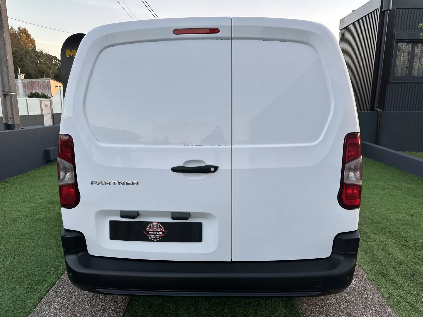 Peugeot  Partner 1.6 Hdi 3 Lugares IVA Dedutivel - foto 6