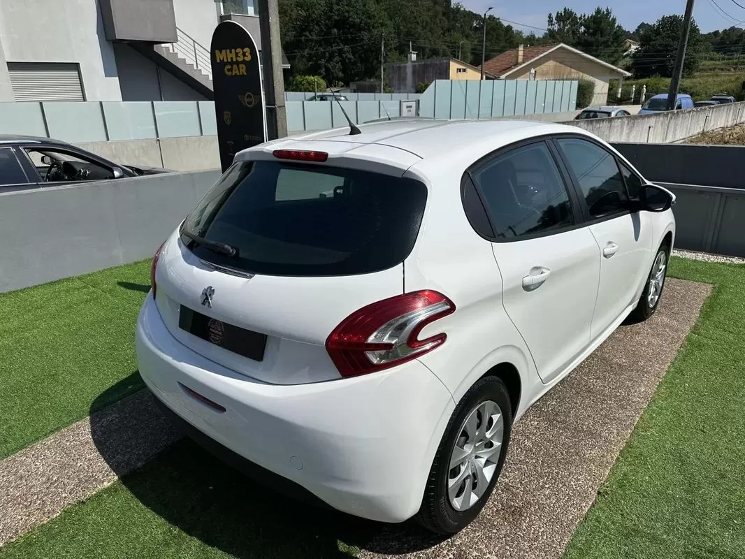 Peugeot  208 Hdi Active - foto 4