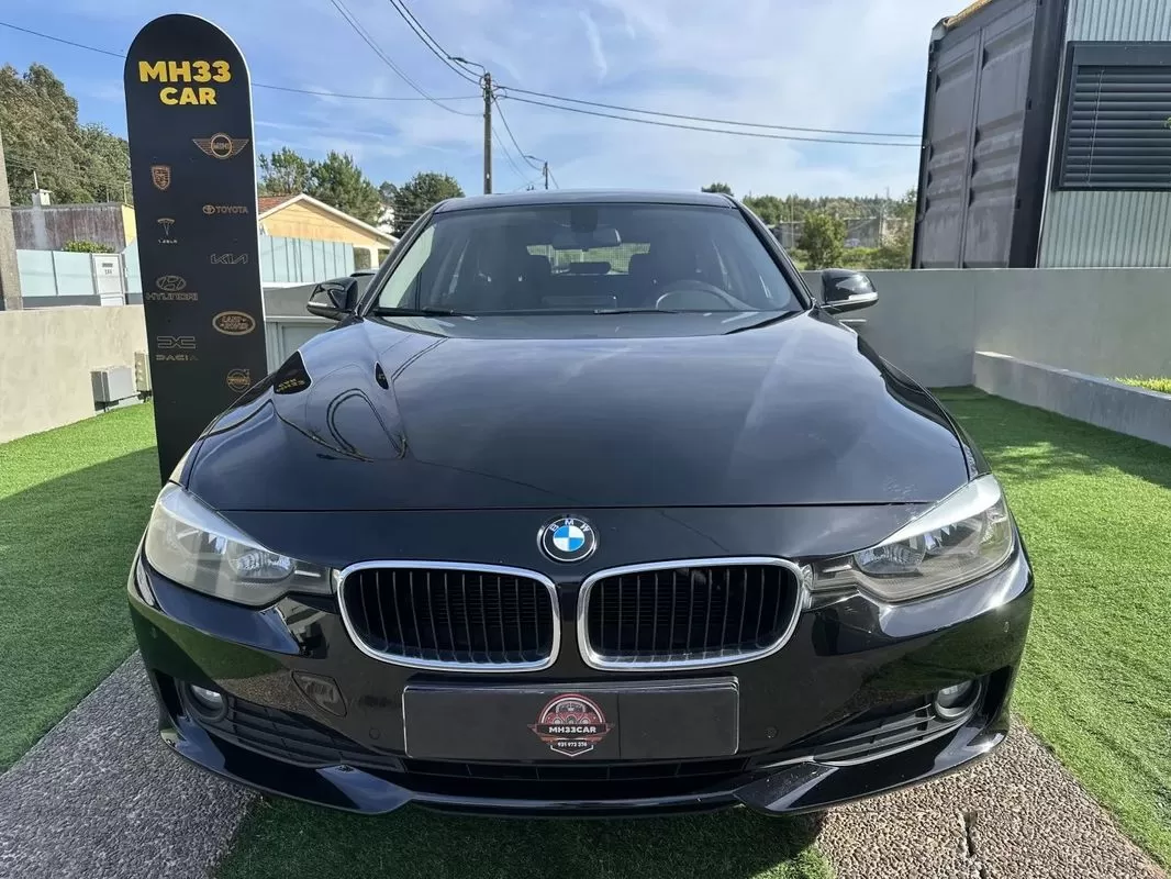 BMW 320 d EfficientDynamics Line Sport Auto - foto 2