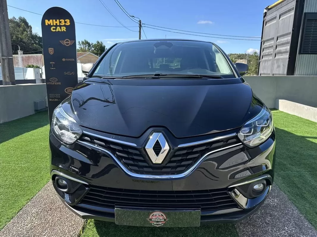 Renault Scénic dCi 110 EDC LIMITED - foto 2