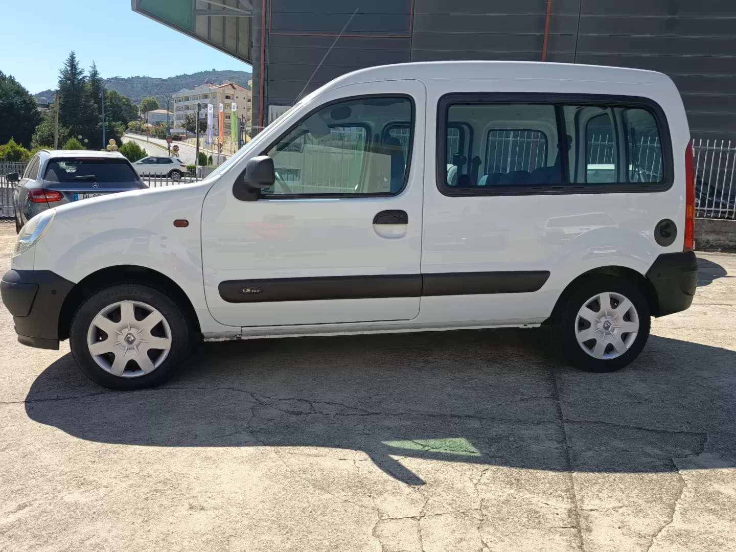 Renault  KANGOO - foto 4