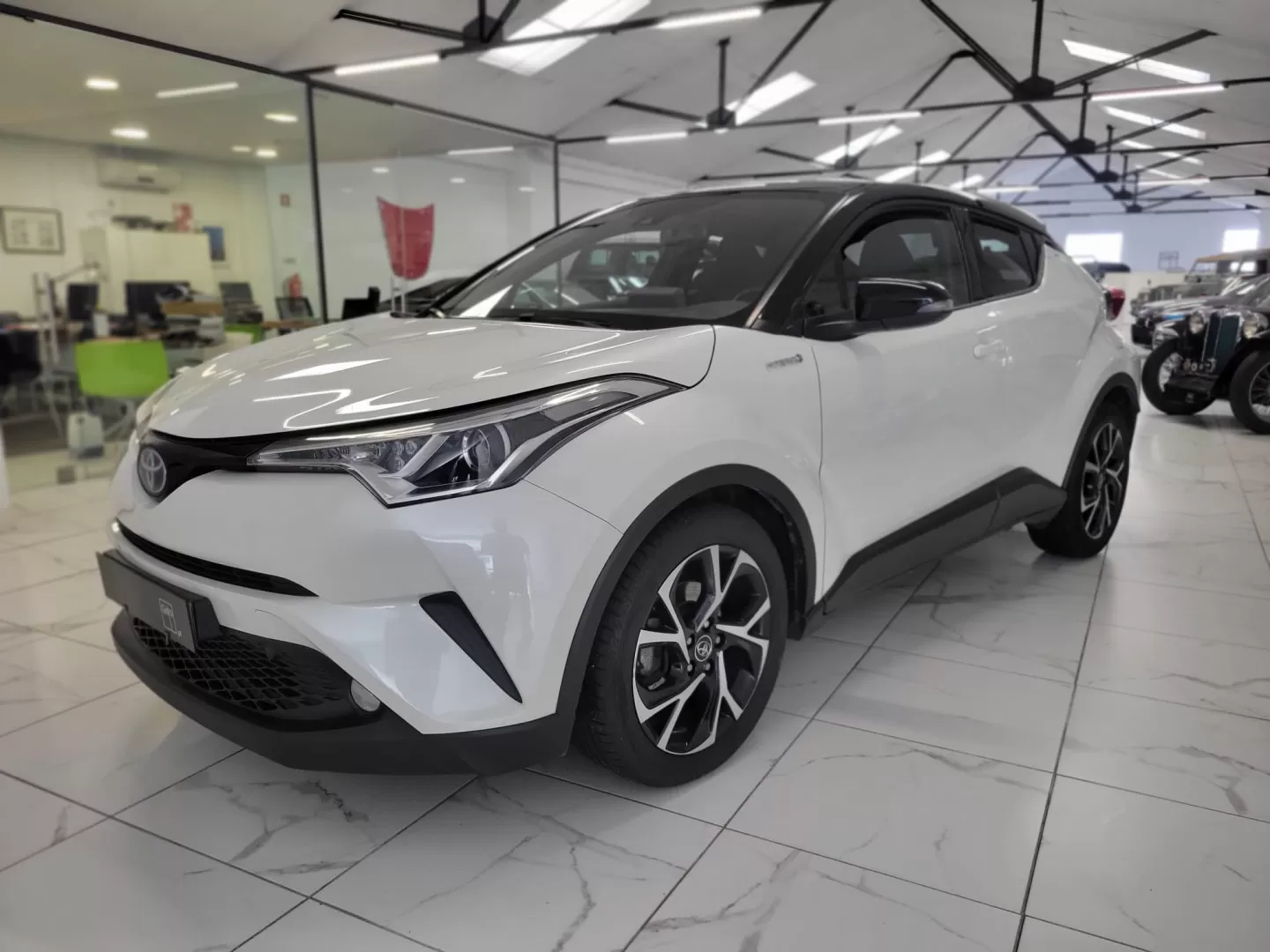 Toyota C-HR 1.8 HSD Comfort - foto 2