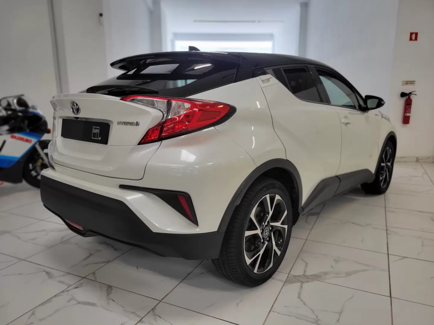 Toyota C-HR 1.8 HSD Comfort - foto 8