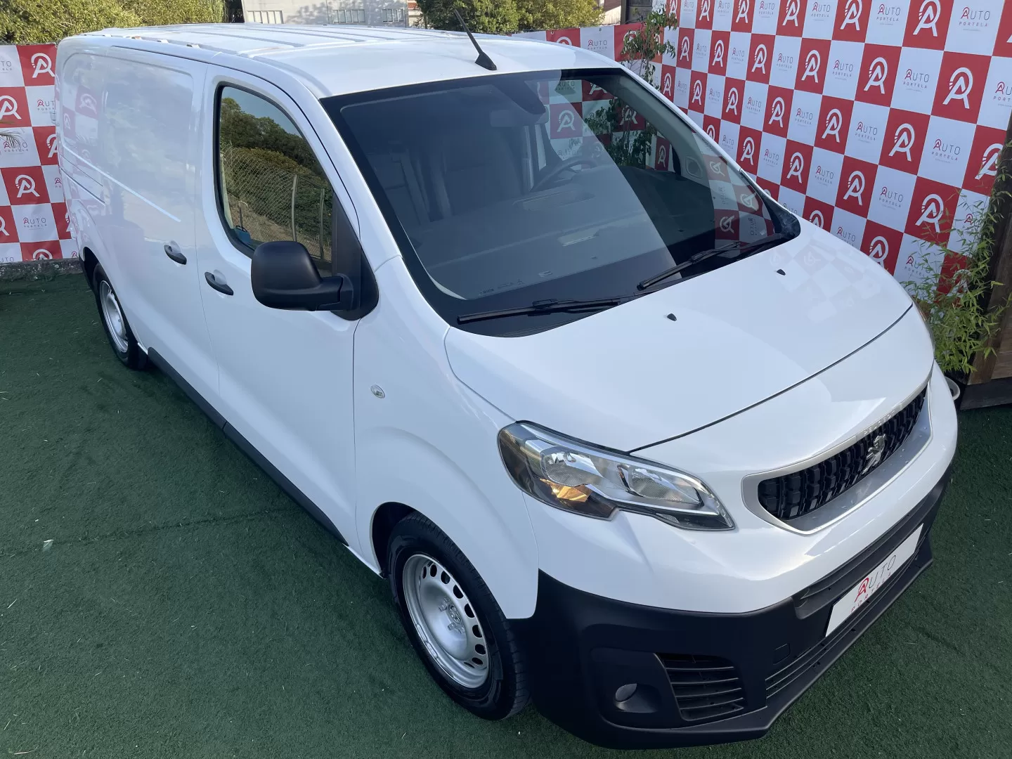 Peugeot  Expert 1.6BlueHDi L2H1 Premium - foto 6