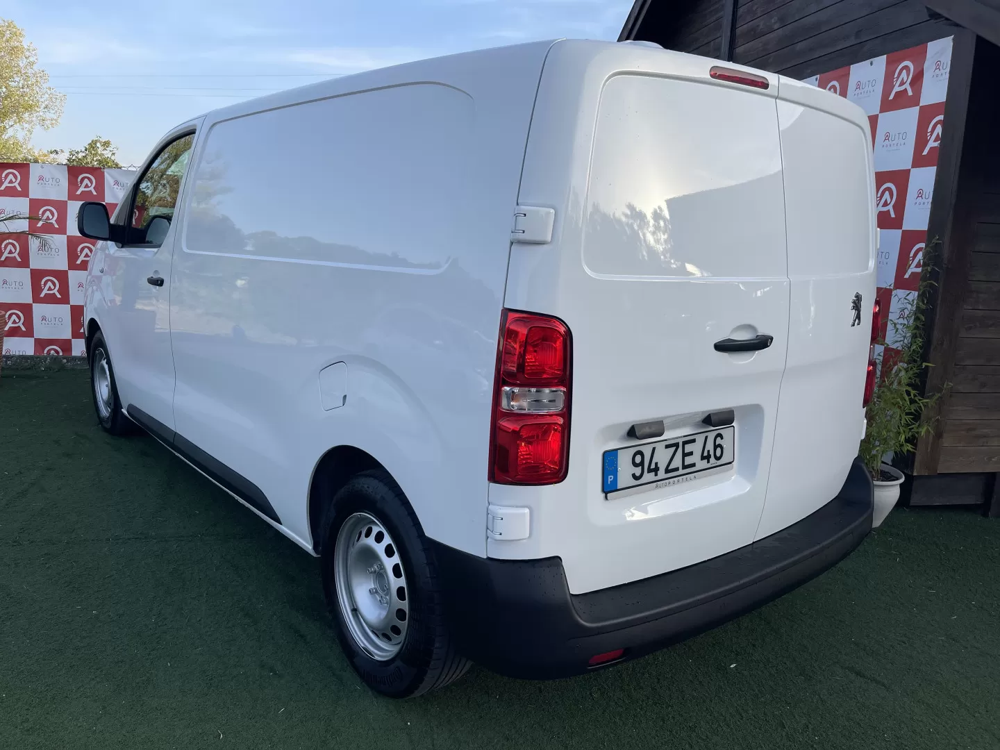 Peugeot  Expert 1.6BlueHDi L2H1 Premium - foto 4