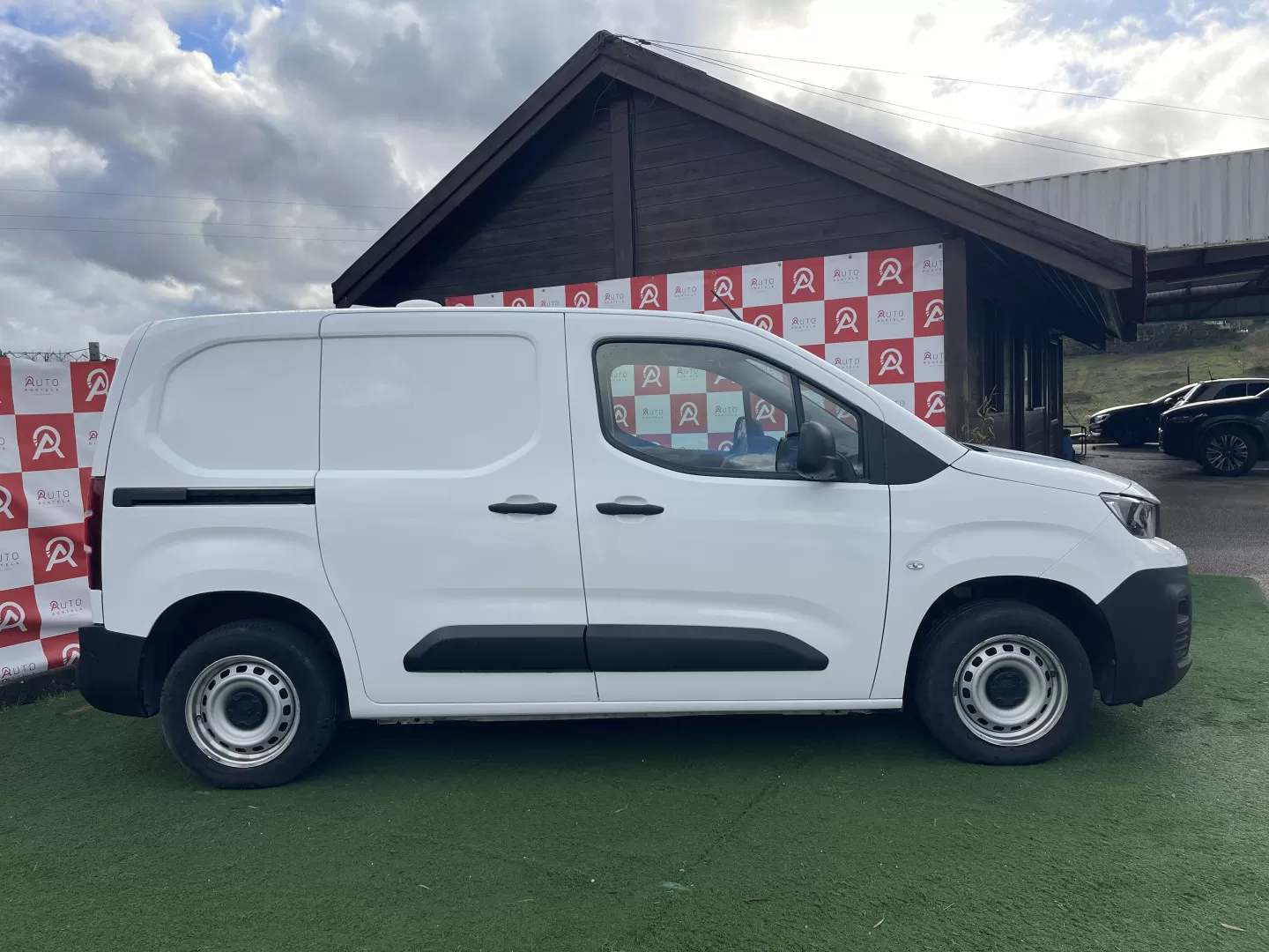Peugeot  Partner 1.5BlueHDi Pro Standard - 3L - foto 2