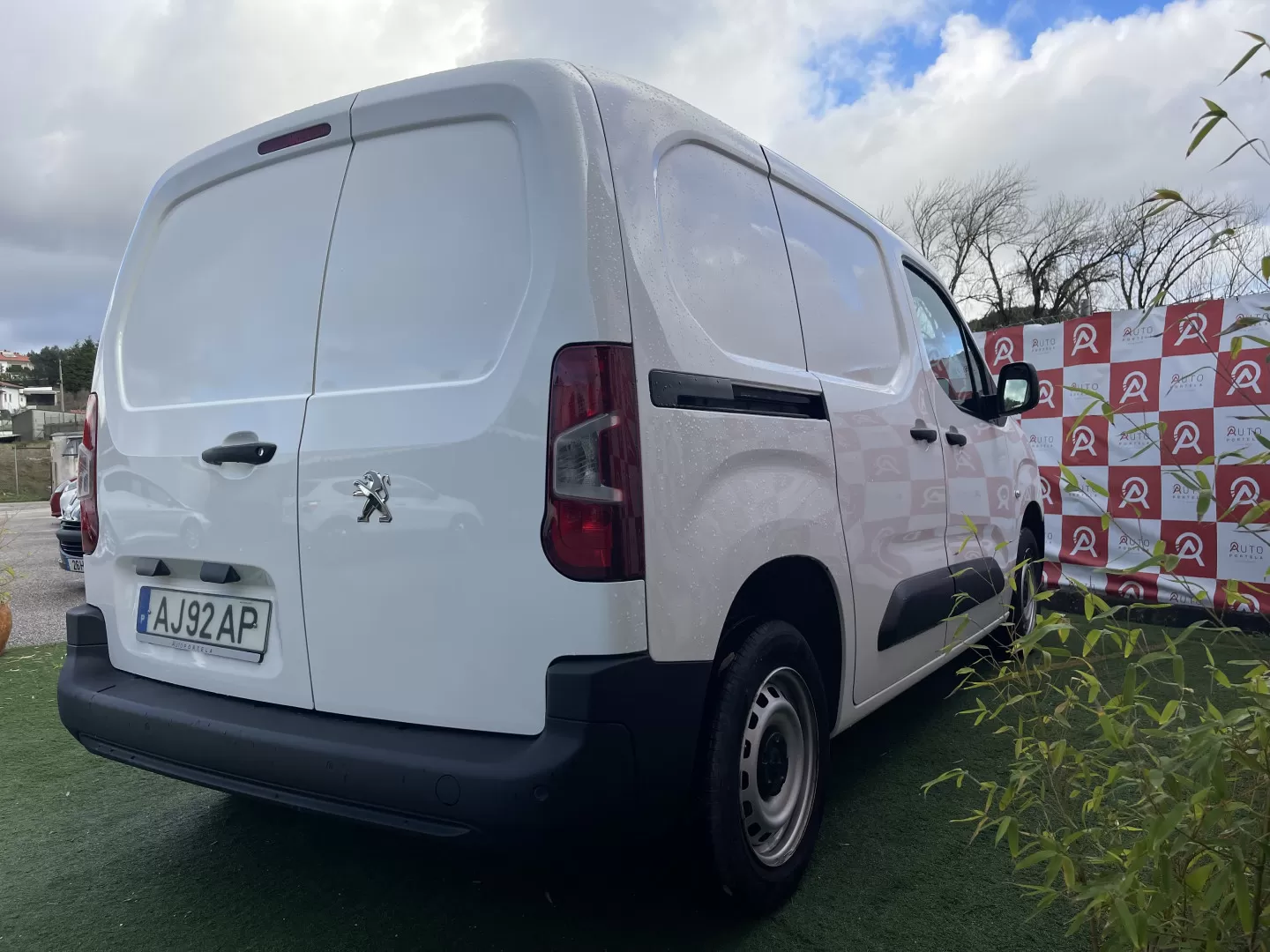 Peugeot  Partner 1.5BlueHDi Pro Standard - 3L - foto 3