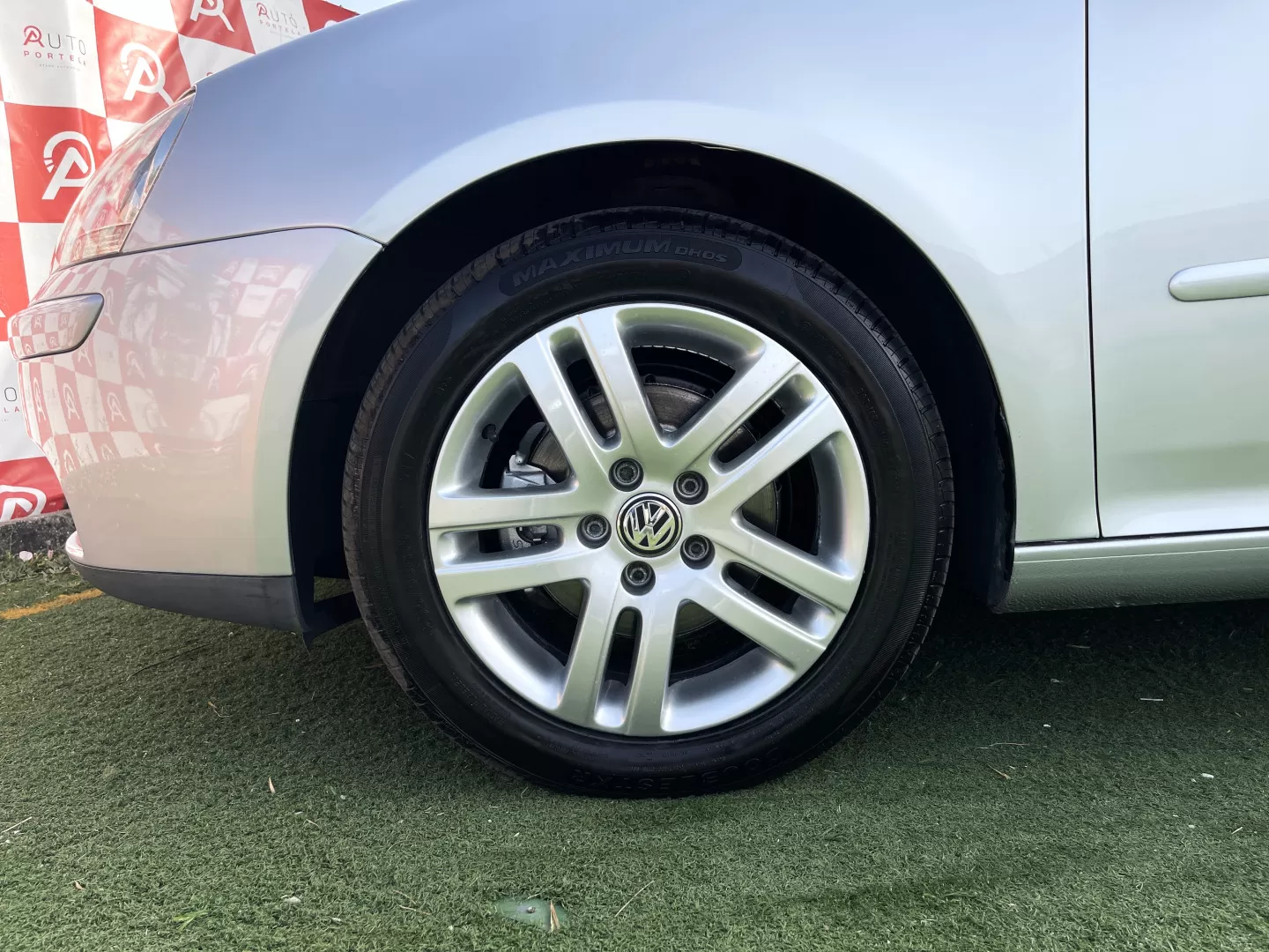 VW Golf 1.9 TDi BlueM. Trend. AC - foto 7