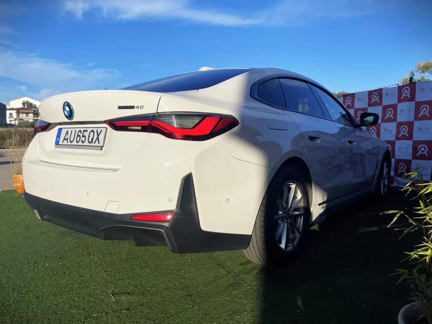BMW i4 eDrive40 - foto 3