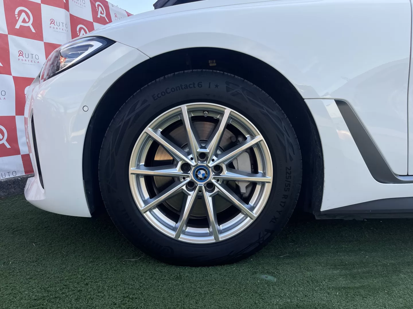 BMW i4 eDrive40 - foto 7