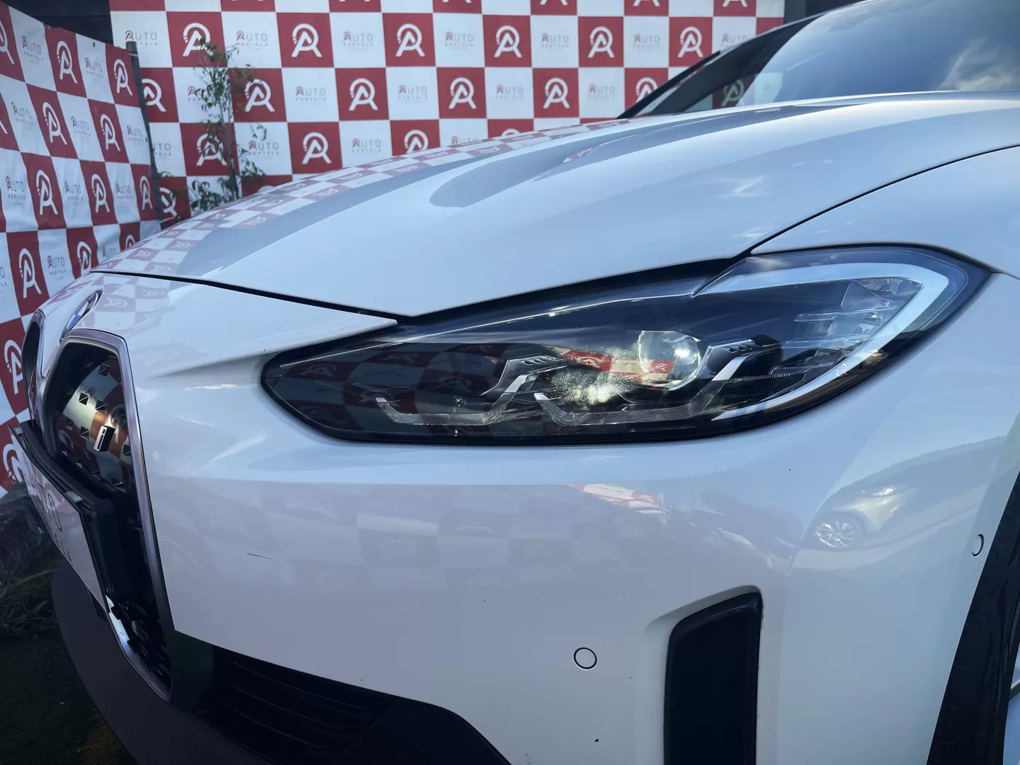 BMW i4 eDrive40 - foto 8