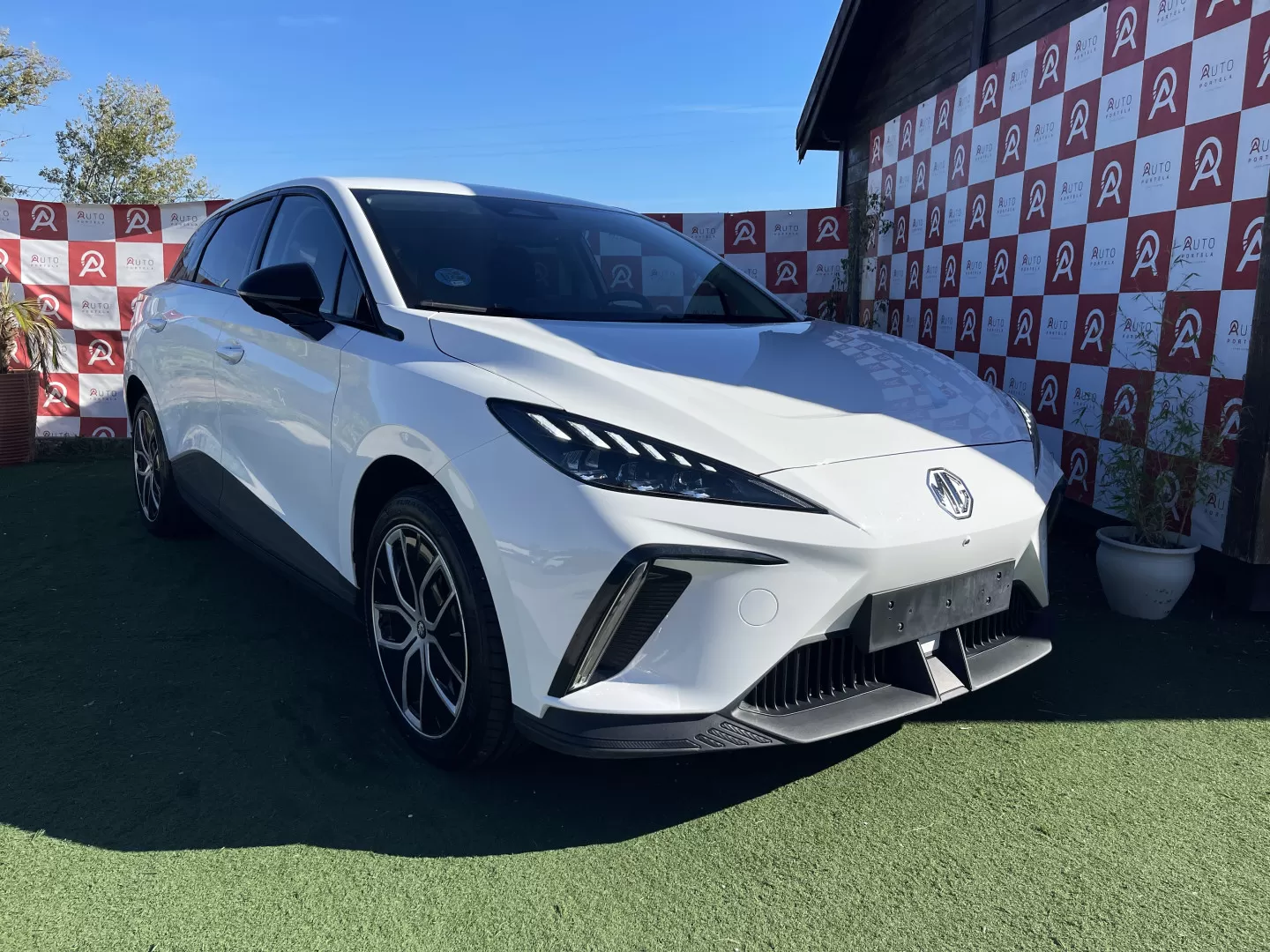 MG MG4 64 kWh Luxury