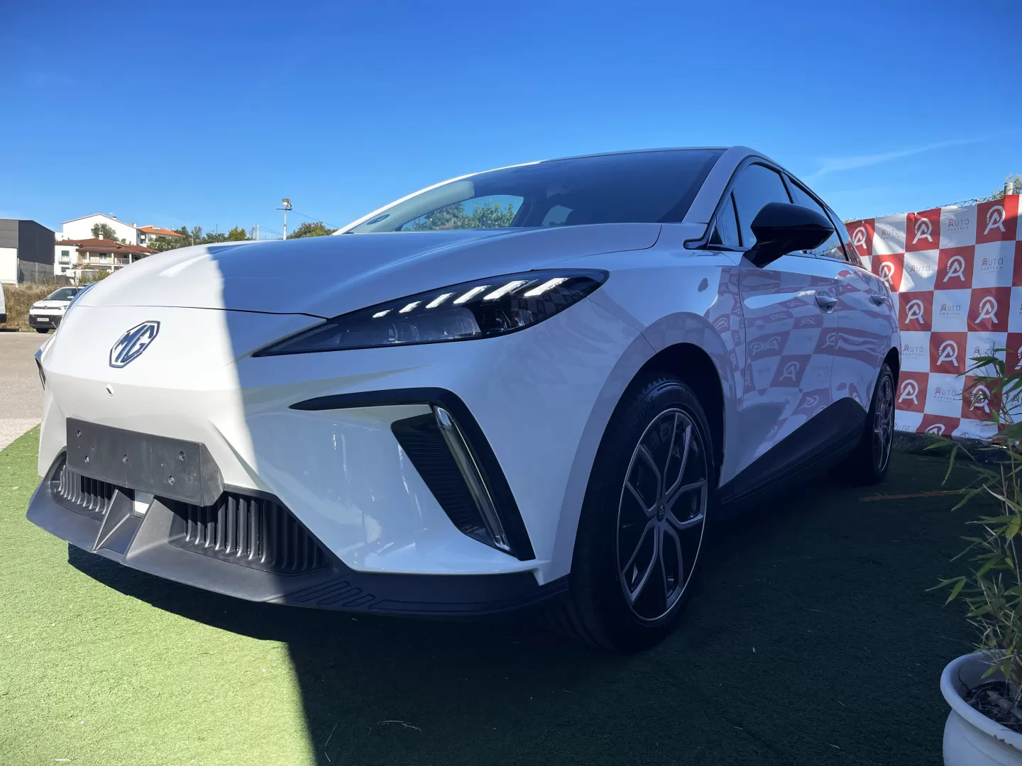 MG MG4 64 kWh Luxury - foto 5