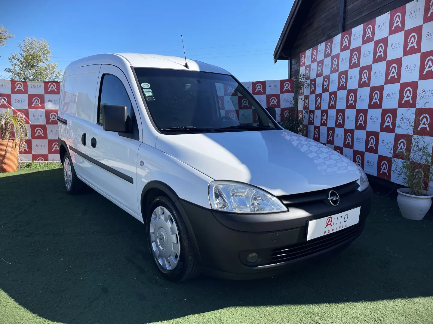 Opel  Combo 1.3CDTi - Caixa Automática