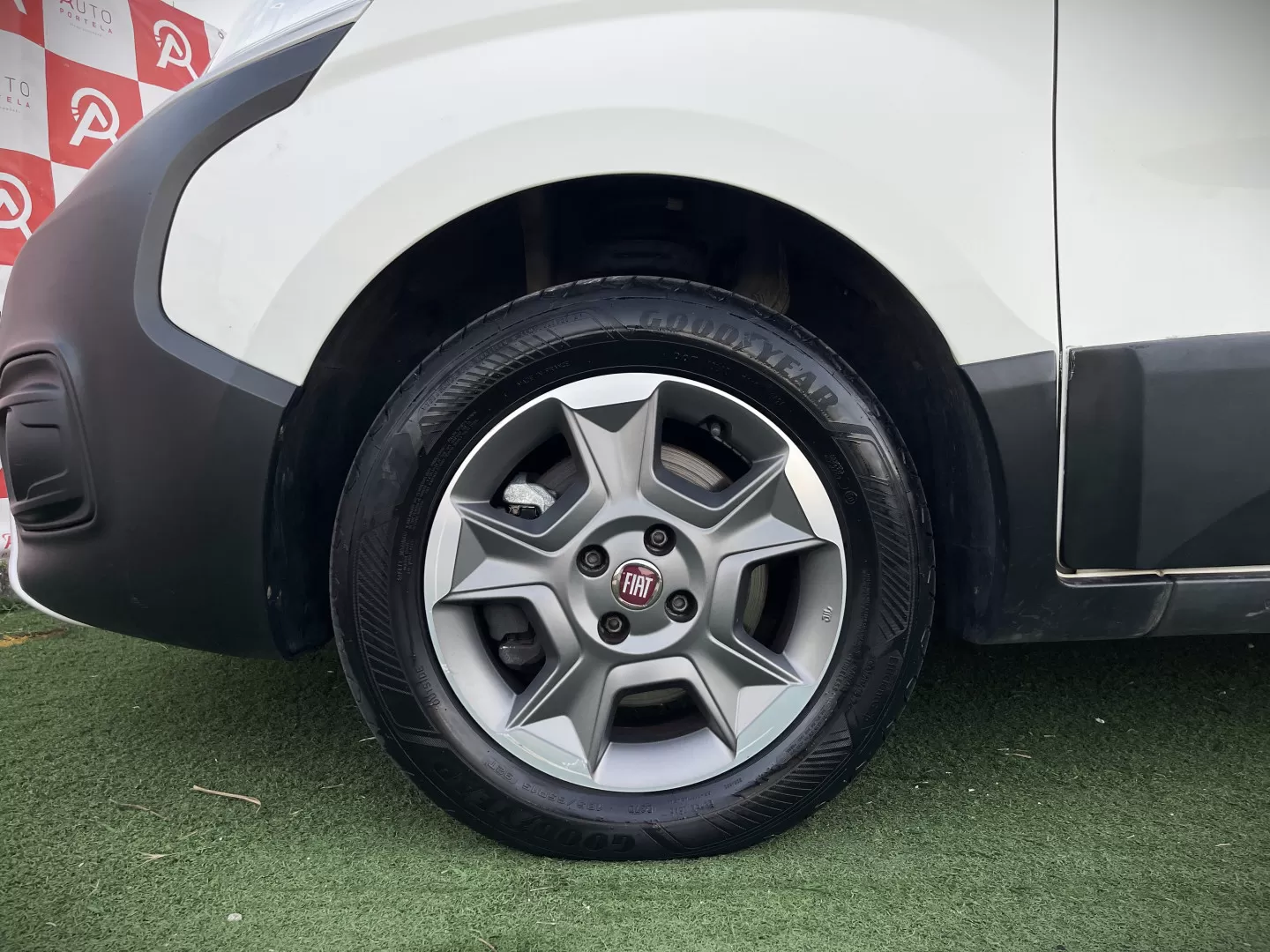 Fiat  Fiorino 1.3D M-Jet Adventure - foto 7
