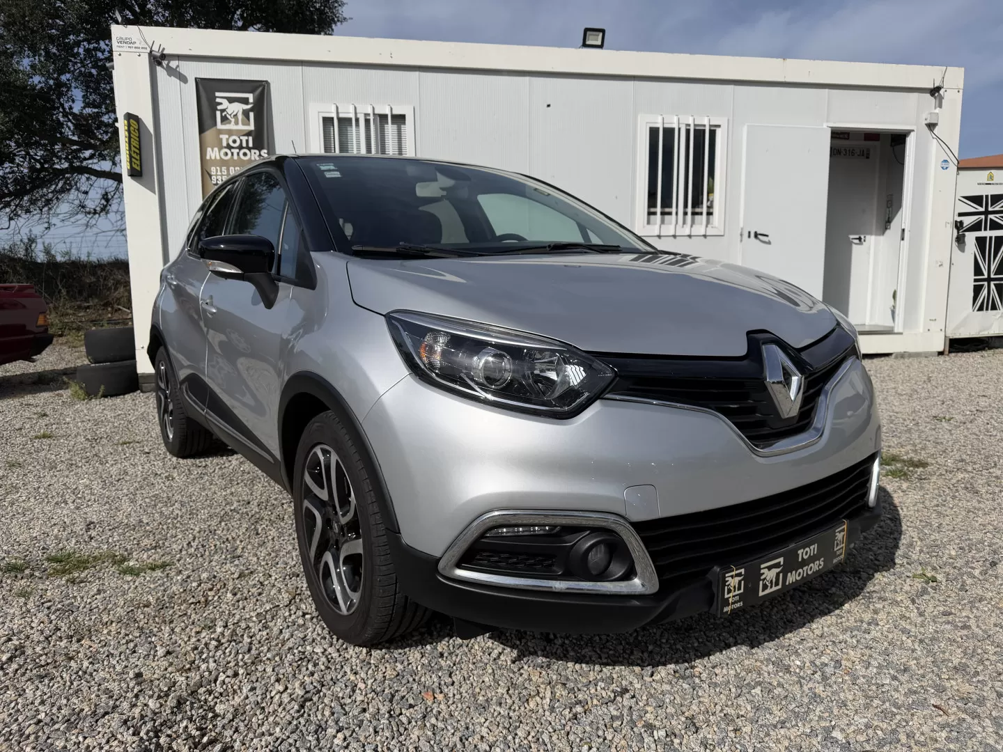 Renault Captur 1.5 dCi Exclusive - foto 2