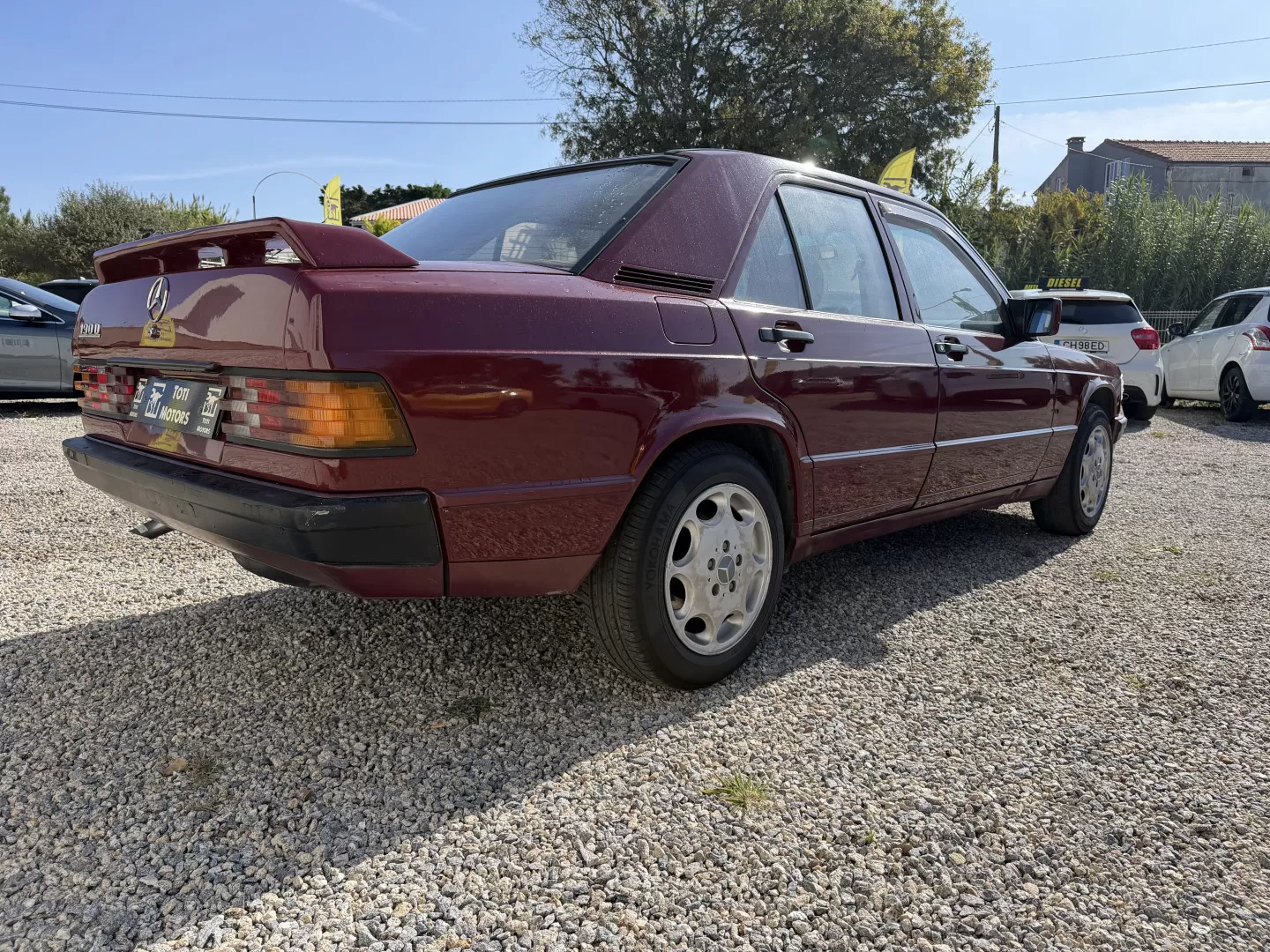 Mercedes-Benz 190 RED ON RED - foto 4