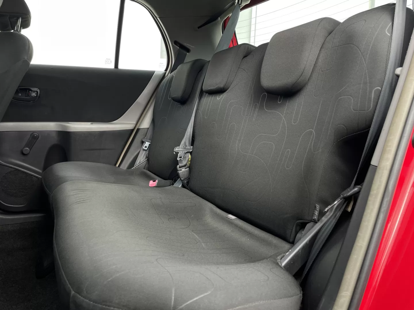 Toyota Yaris 1.0 VVT-i ACtive+AC - foto 8