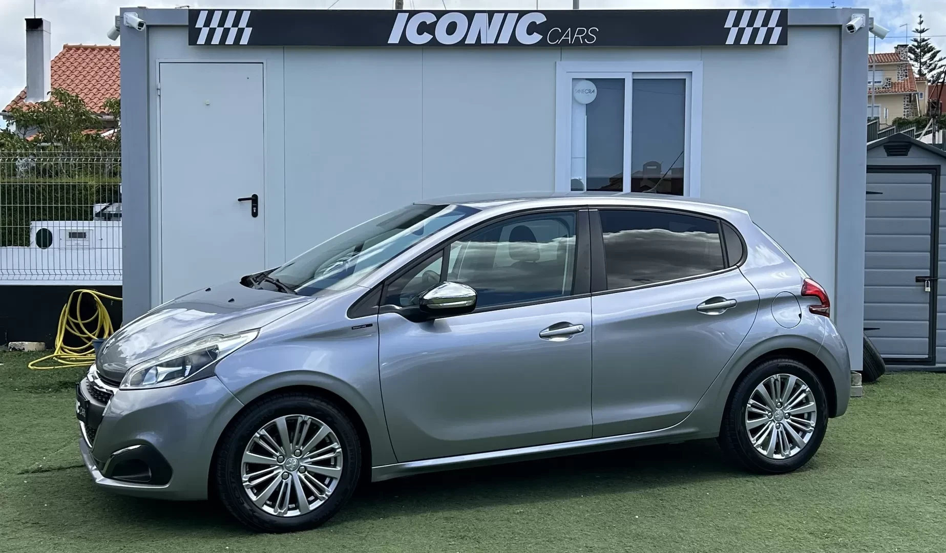 Peugeot 208 1.2 PureTech Signature