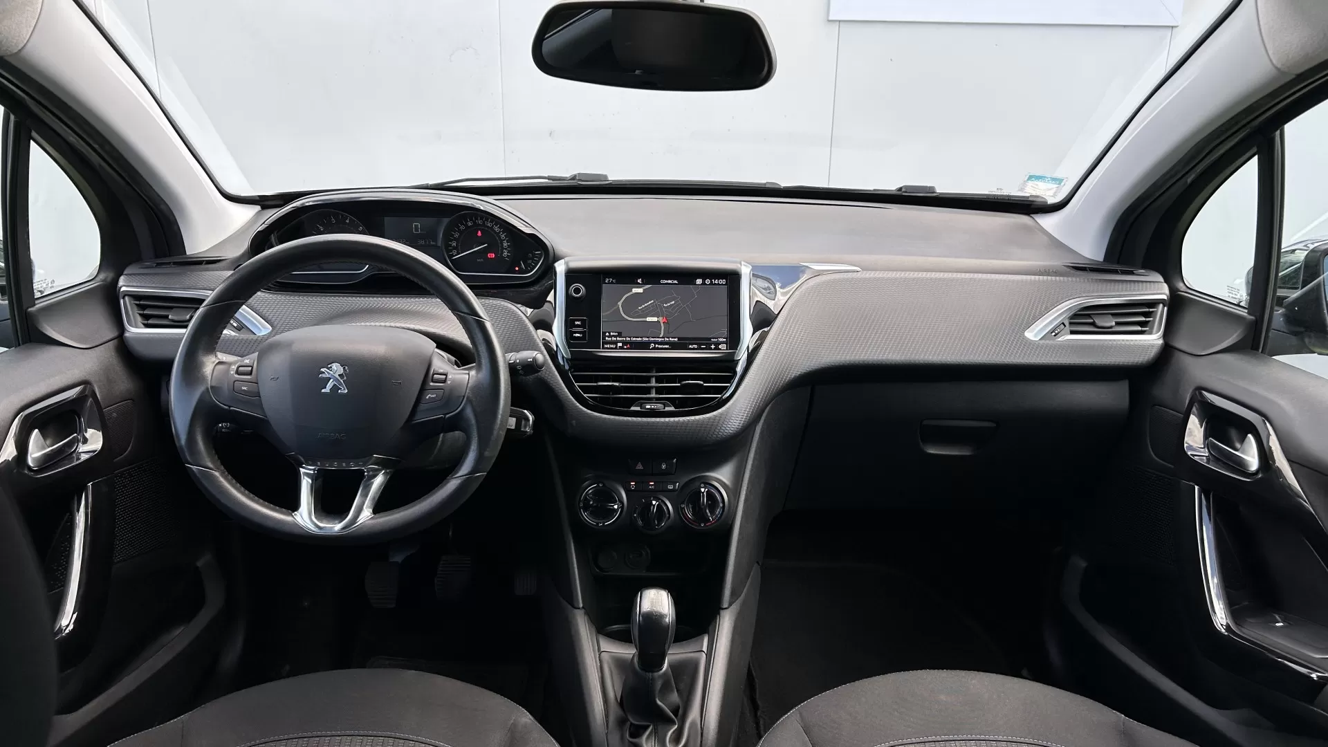 Peugeot 208 1.2 PureTech Signature - foto 8
