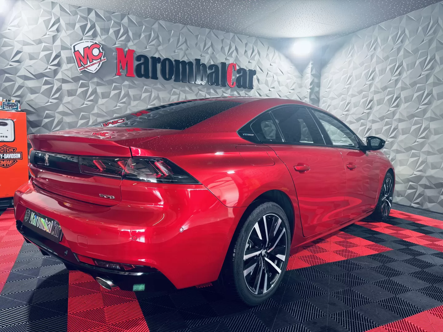Peugeot 508 1.6 Hybrid GT e-EAT8 - foto 8