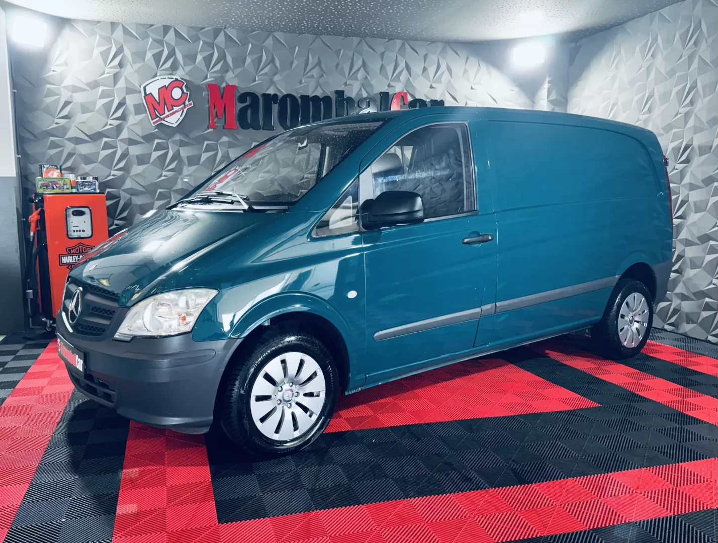 Mercedes-Benz  Vito
