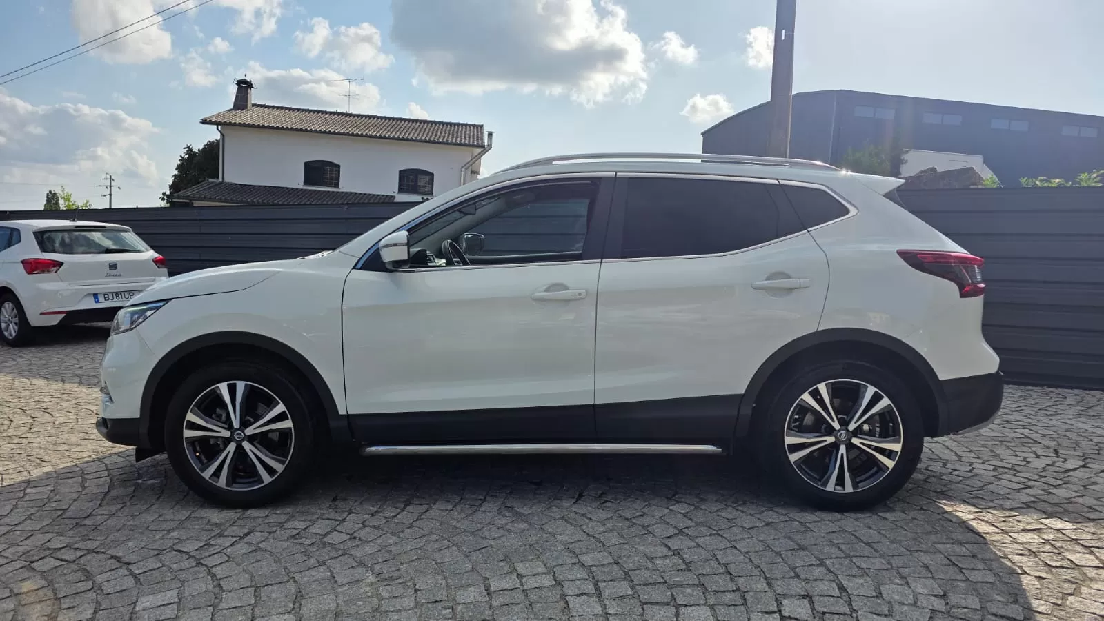 Nissan Qashqai 1.5 dCi N-Connecta Led - foto 2