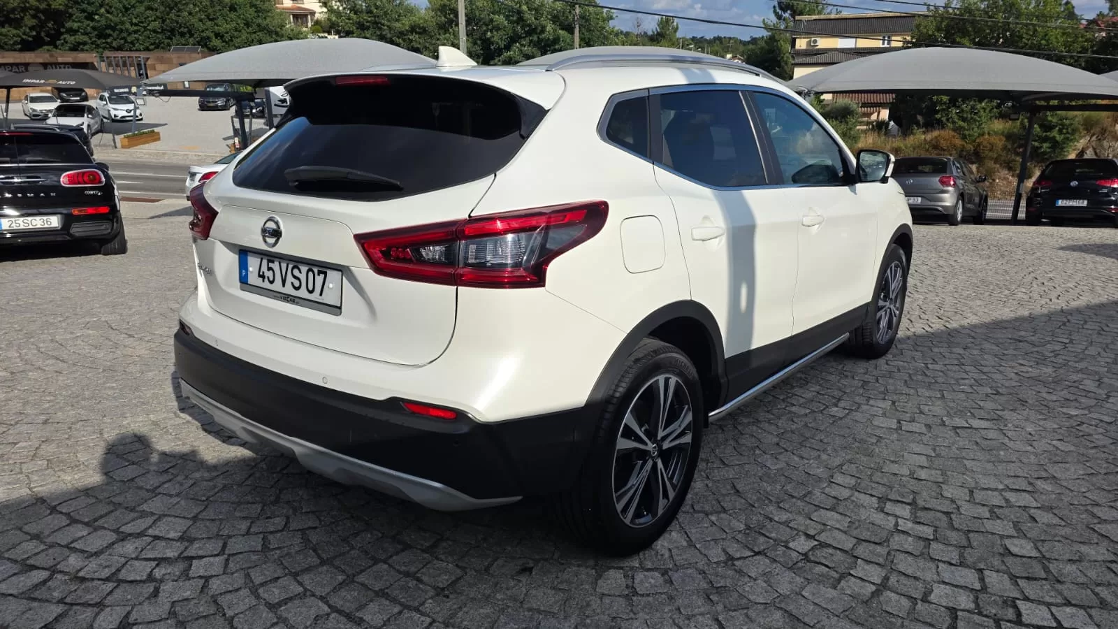 Nissan Qashqai 1.5 dCi N-Connecta Led - foto 5