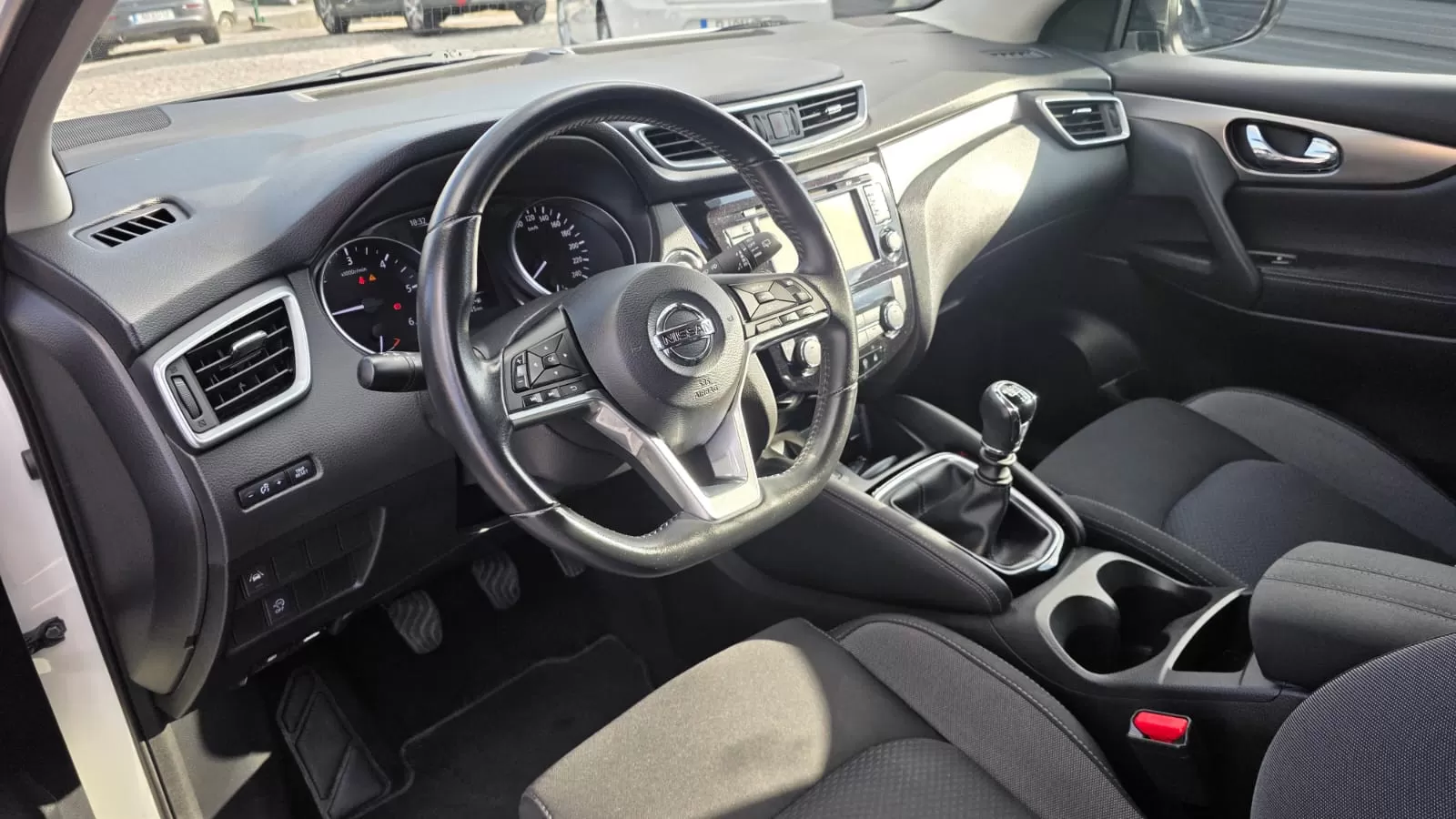 Nissan Qashqai 1.5 dCi N-Connecta Led - foto 8