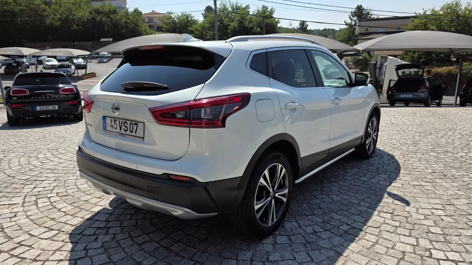 Nissan Qashqai 1.5 dCi N-Connecta Led - foto 7