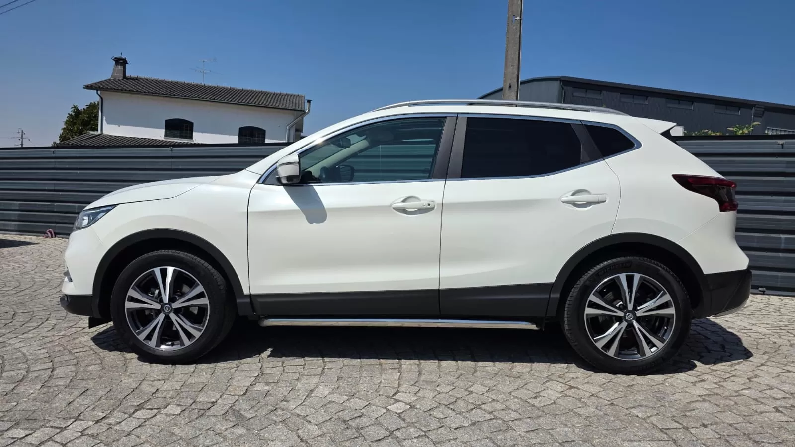 Nissan Qashqai 1.5 dCi N-Connecta Led - foto 3