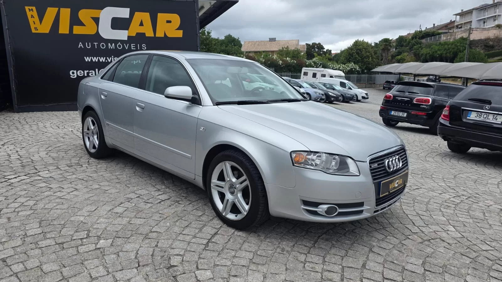 Audi A4  1.9 TDI S-line - foto 6