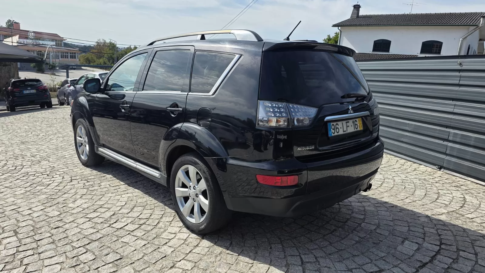 Mitsubishi Outlander 2.2 DI-D Intense - foto 3